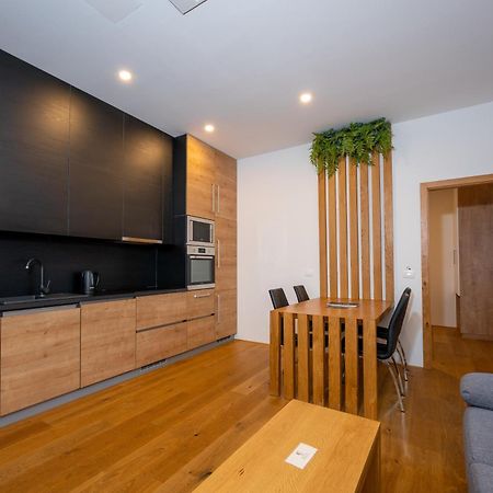 Cirus Apartments Kocevje Esterno foto