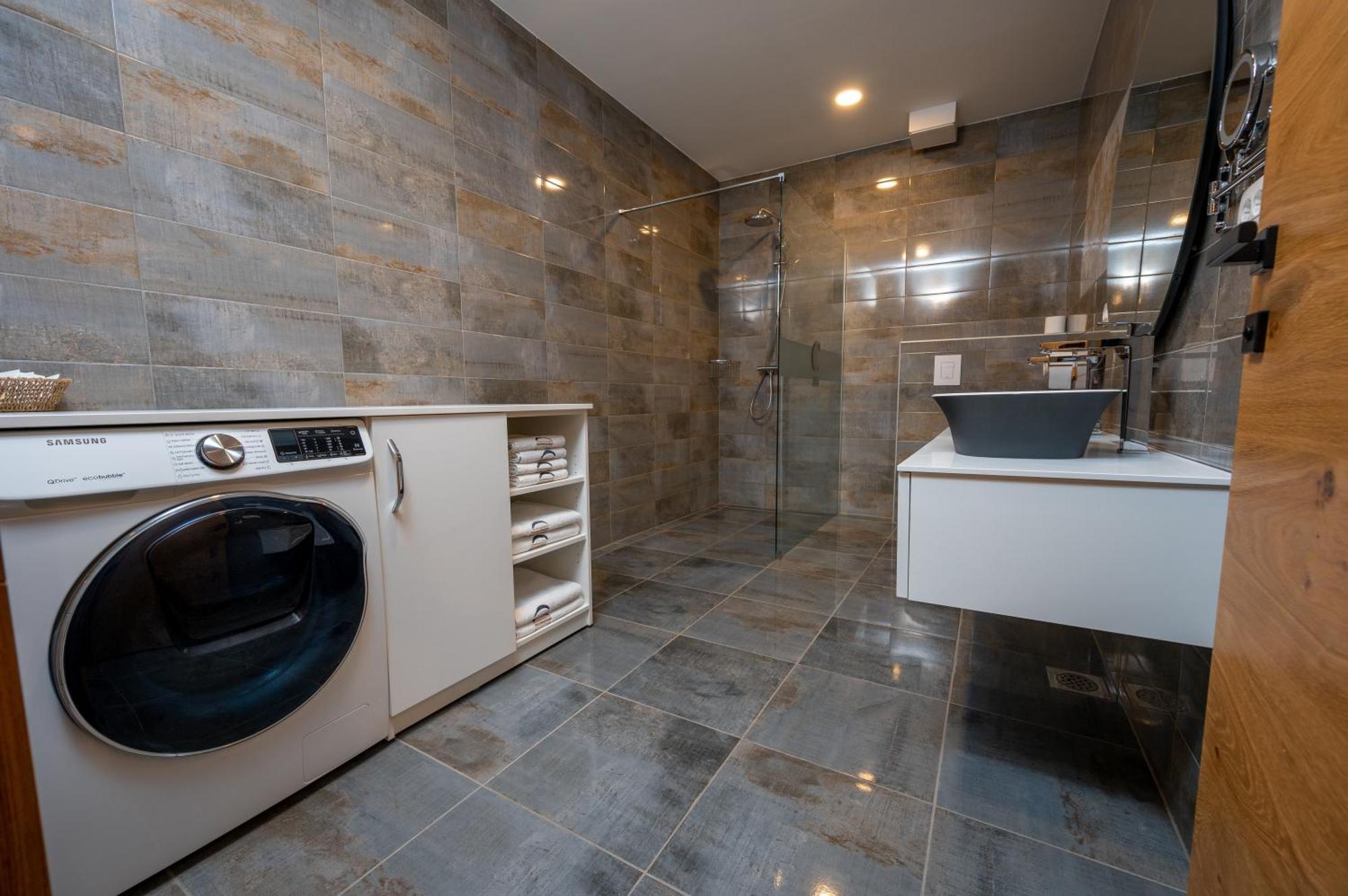 Cirus Apartments Kocevje Esterno foto
