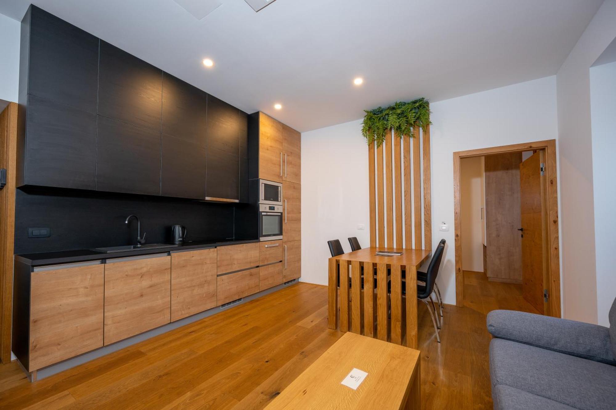 Cirus Apartments Kocevje Esterno foto